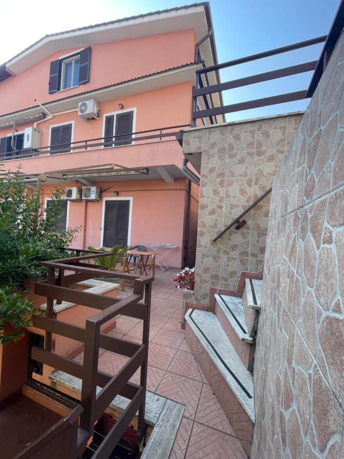 Comodo Loft Vicino La Metro Battistini Con Garage Řím Exteriér fotografie